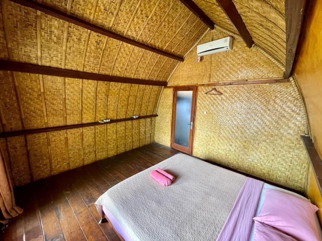 The Golden Ave Bungalow Gili Trawangan Zimmer foto